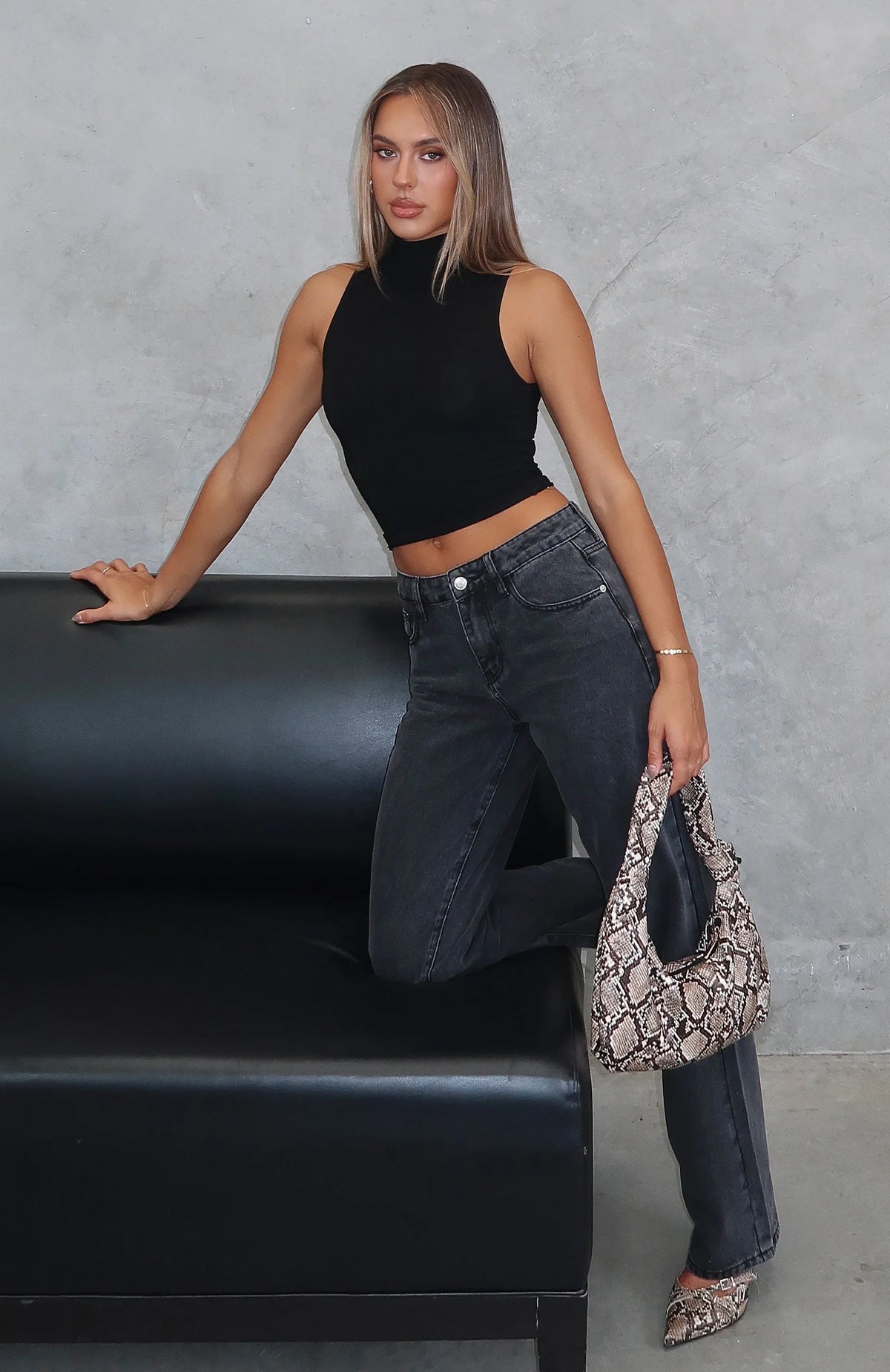 Zara Mid Rise Straight Leg Jeans Black Acid