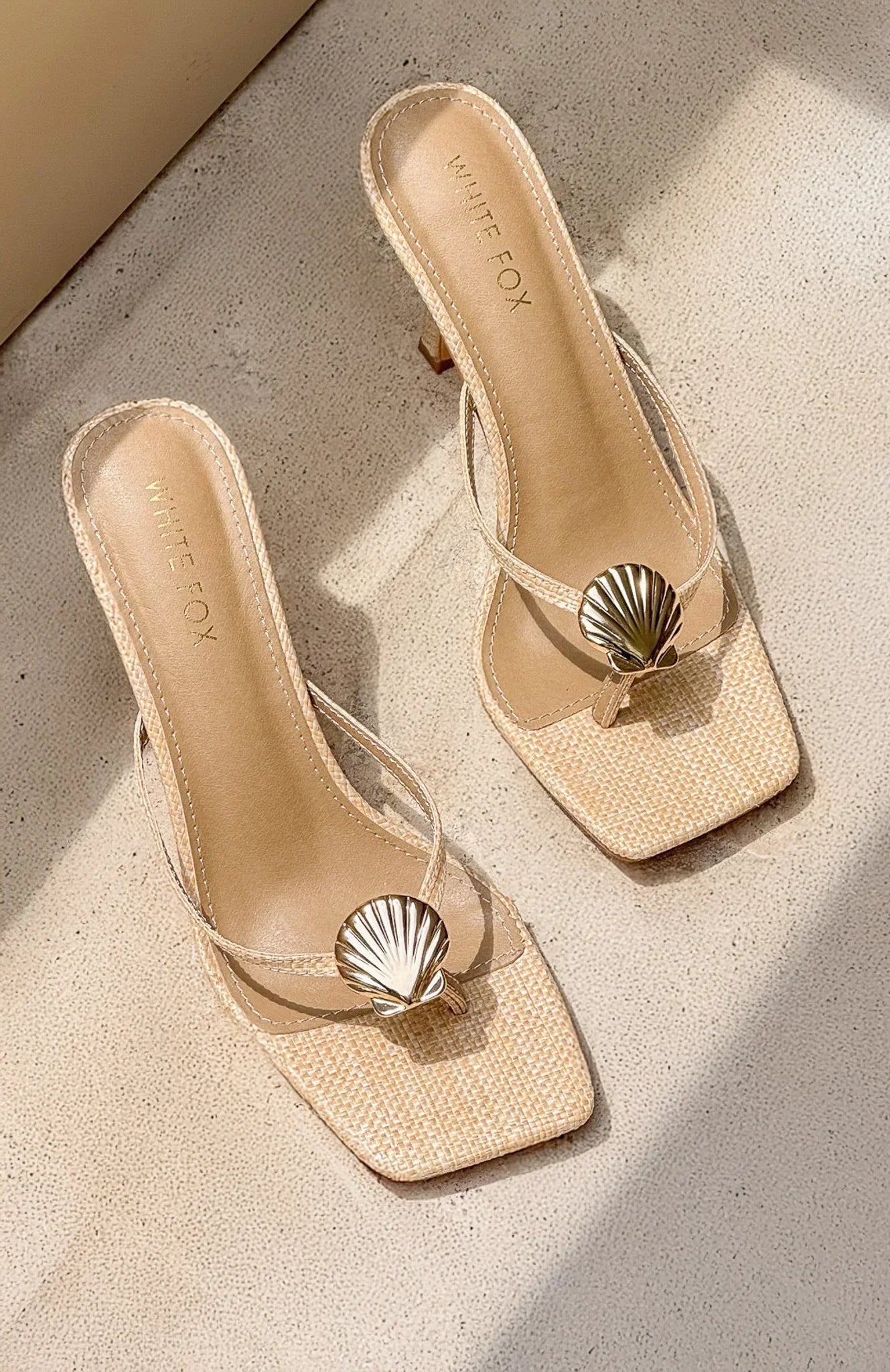 Isabelle Mules Natural