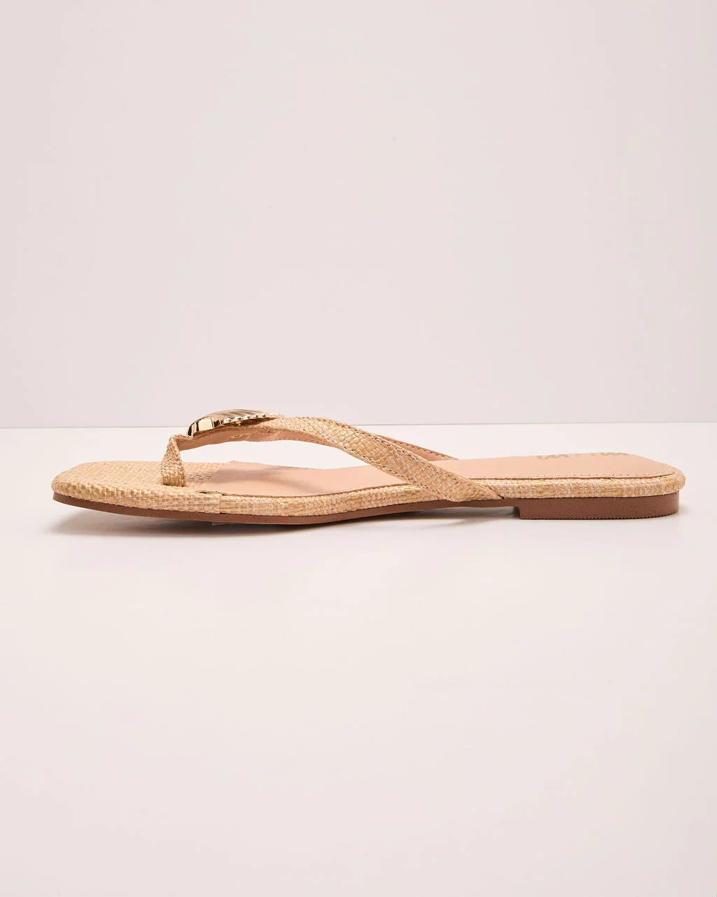 Tide Crush Raffia Seashell Charm Sandals