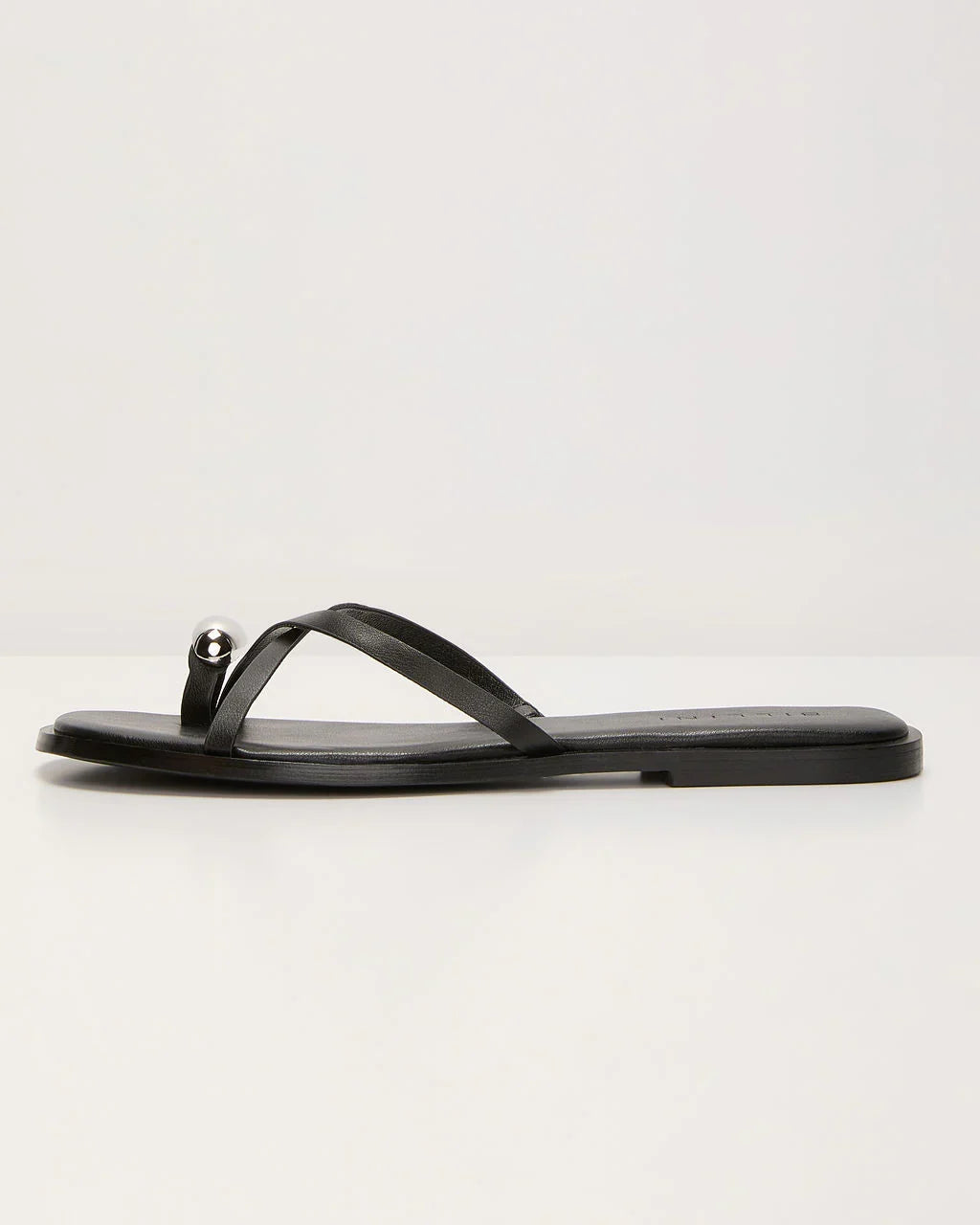 Poppie Toe Ring Sandals
