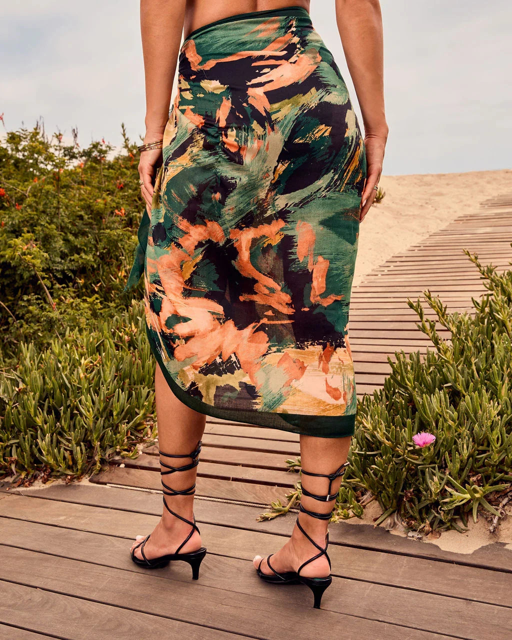 Farien Abstract Print Sarong